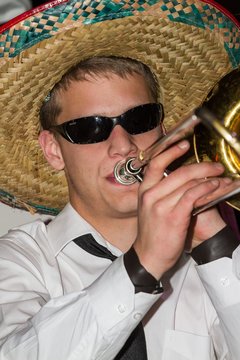 Bild 933 - Latuff 21014 die Wiemersdorfer Karnevalsveranstaltung